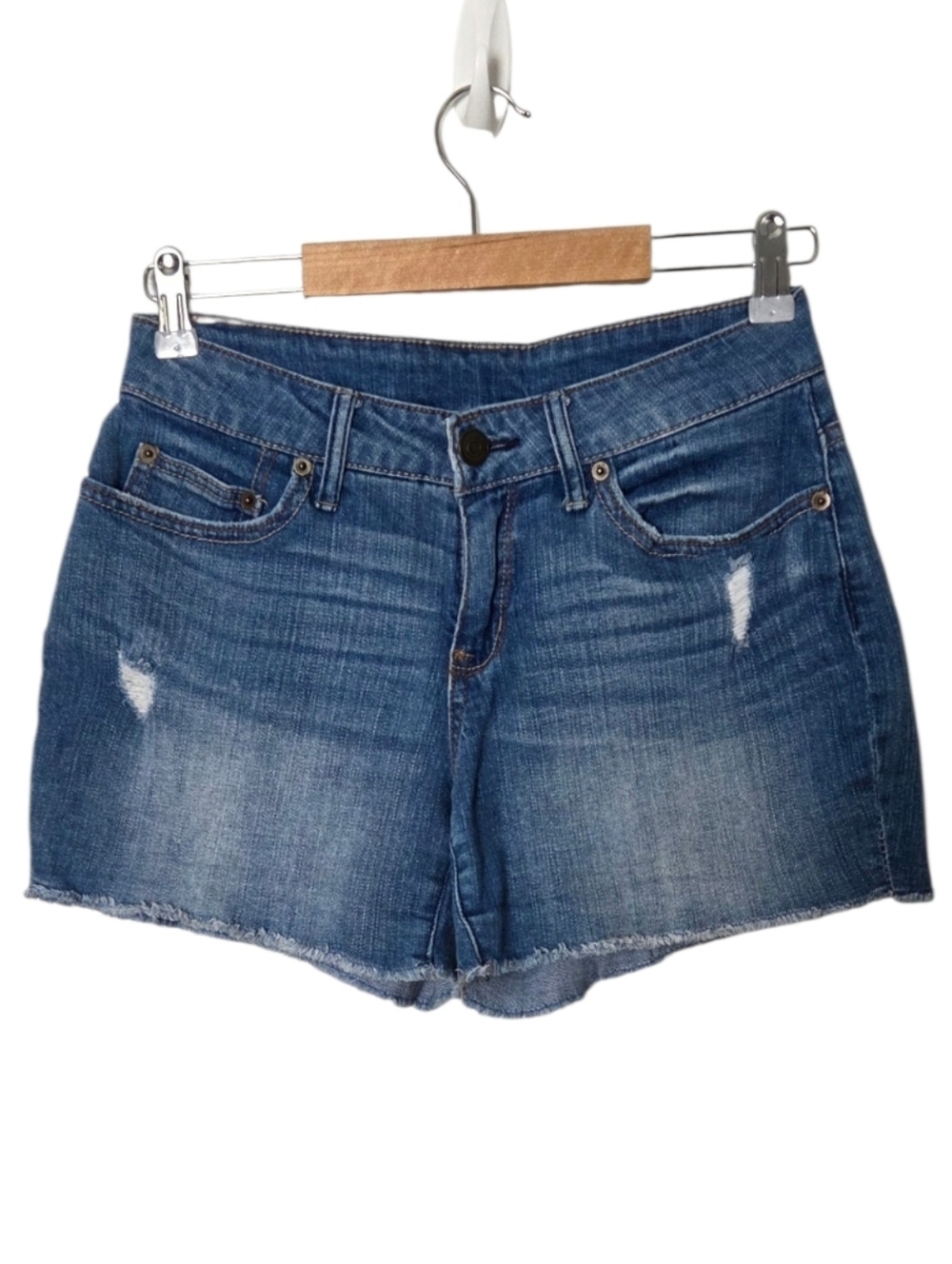 Time and Tru Denim Shorts Size 4 Blue Distressed Raw Hem Stretch Jean Shorts
